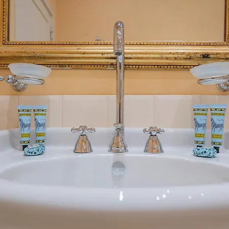 Ca' Grassi 1 Venetian Apartment *